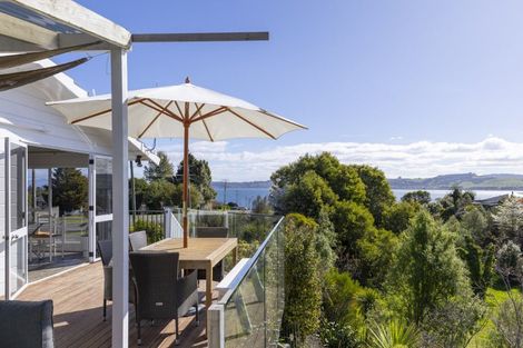 Photo of property in 32 Shepherd Road, Waipahihi, Taupo, 3330