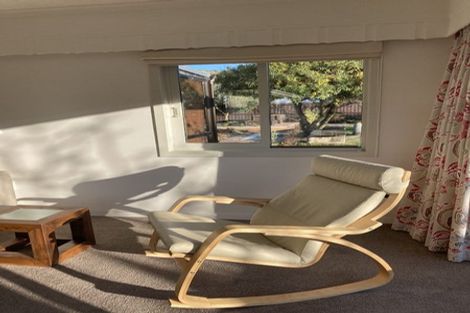 Photo of property in 2/10 Taupata Street, Redcliffs, Christchurch, 8081