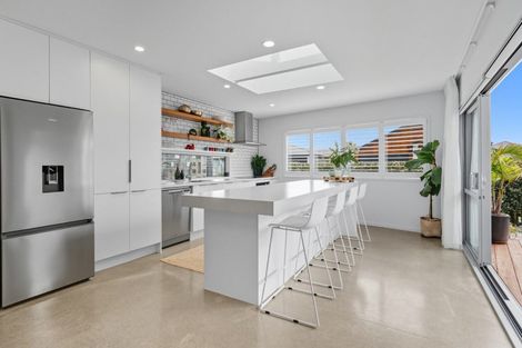 Photo of property in 6 Kahuparere Crescent, Pyes Pa, Tauranga, 3112