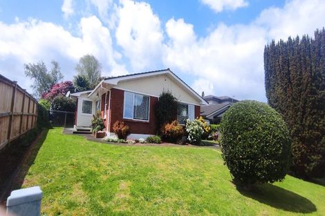 Photo of property in 13 Mccall Place, Opaheke, Papakura, 2113