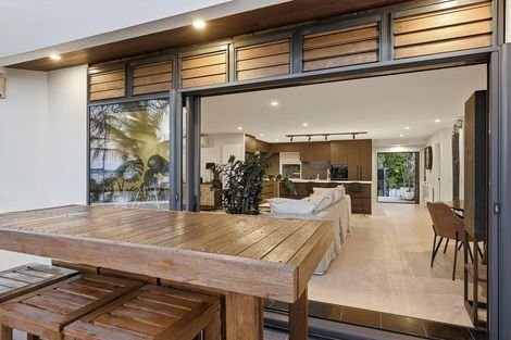 Photo of property in 22a Eastcliffe Road, Castor Bay, Auckland, 0620