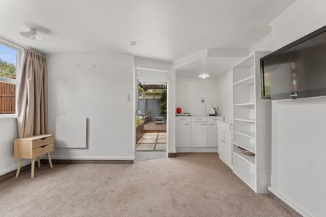 Photo of property in 370a Hardy Street, Nelson, 7010