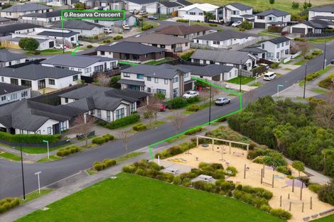 Photo of property in 6 Reserva Crescent, Kumeu, 0810