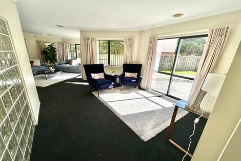 Photo of property in 13 Kilkelly Close, Tawa, Wellington, 5028