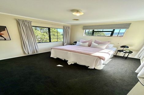 Photo of property in 13 Kilkelly Close, Tawa, Wellington, 5028