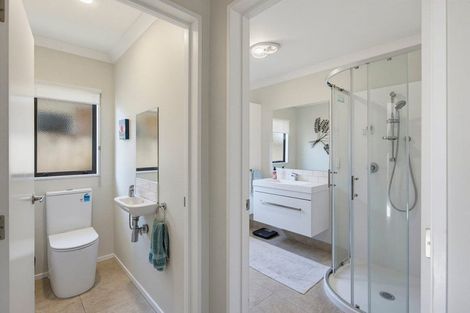 Photo of property in 4 Balmerino Grove, Waikanae, 5036