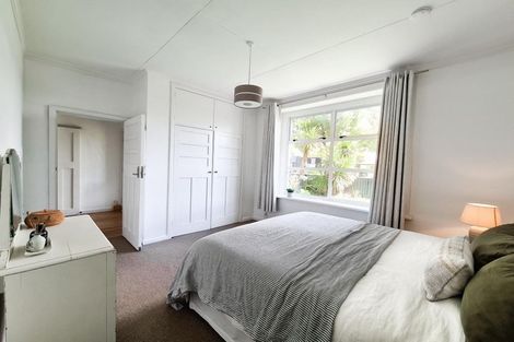 Photo of property in 804 Heretaunga Street East, Parkvale, Hastings, 4122