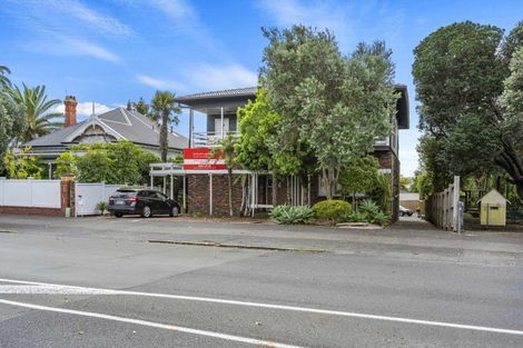 Photo of property in 213 Jervois Road, Herne Bay, Auckland, 1011