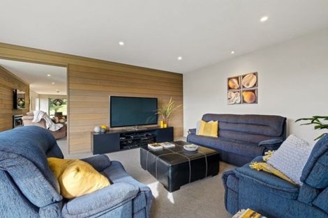 Photo of property in 12 Edgewood Place, Wanaka, 9305