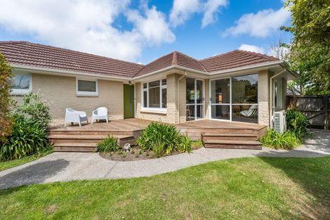 Photo of property in 1/24 Camelot Street, Ilam, Christchurch, 8041