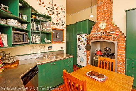 Photo of property in 3 Hereford Street, West End, Palmerston North, 4410