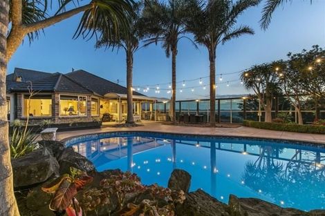 Photo of property in 54 Pinetone Road, Kumeu, 0892