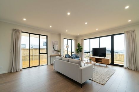 Photo of property in 57 Michael Bosher Way, Flat Bush, Auckland, 2019