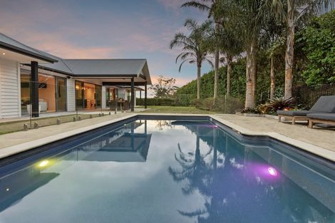 Photo of property in 181 Old North Road, Kumeu, 0892