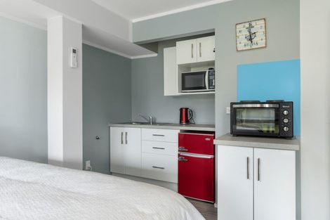 Photo of property in 1281 Papamoa Beach Road, Papamoa Beach, Papamoa, 3118