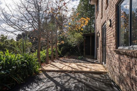 Photo of property in 15 Tironui Terrace, Western Heights, Hamilton, 3200