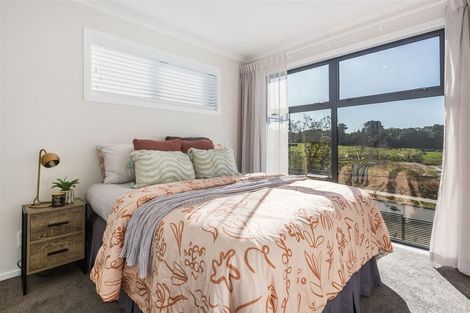 Photo of property in 3a Koreke Close, Kenepuru, 5022