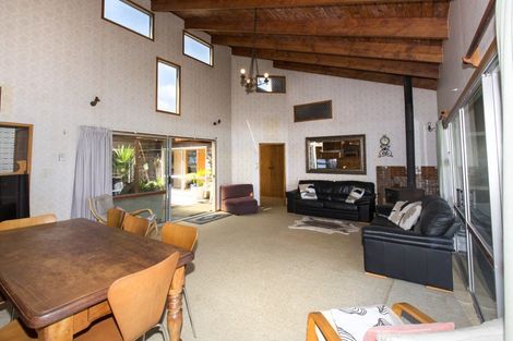 Photo of property in 18 Coates Avenue, Baylys Beach, Dargaville, 0377