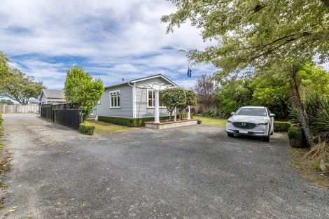 Photo of property in 1070 Queen Street East, Levin, 5510