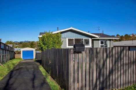 Photo of property in 3 Vancouver Place, Marfell, New Plymouth, 4310