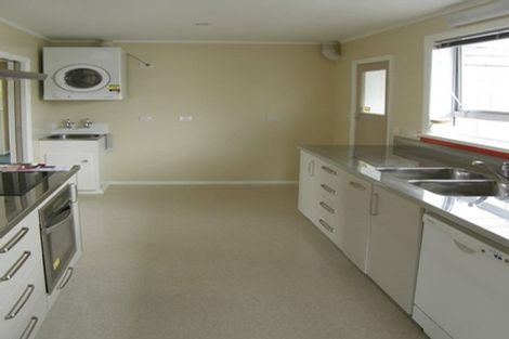 Photo of property in 37 Ranui Terrace, Tawa, Wellington, 5028