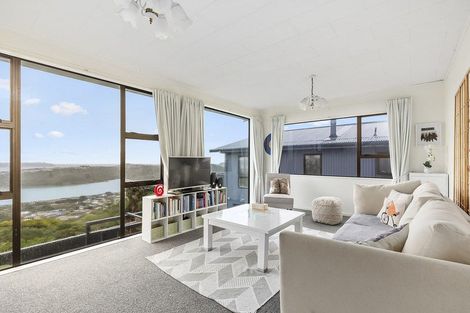 Photo of property in 128 Conclusion Street, Ascot Park, Porirua, 5024