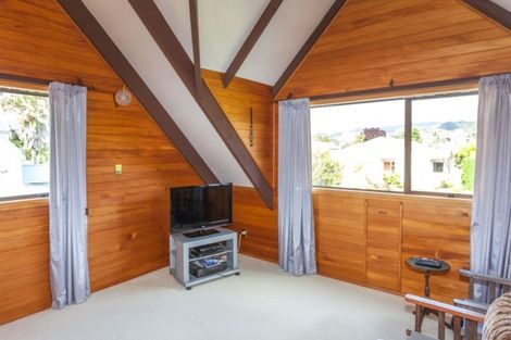 Photo of property in 8 Kauri Place, Tairua, 3508
