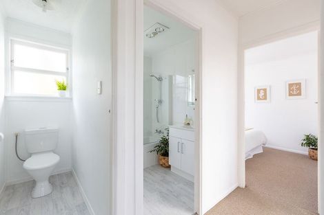 Photo of property in 1/73a Salisbury Road, Birkdale, Auckland, 0626