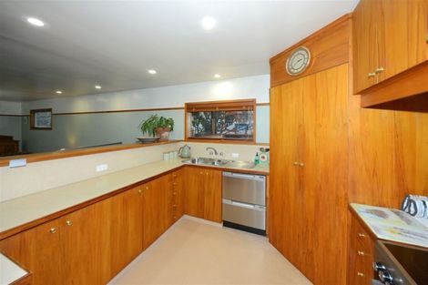 Photo of property in 90 Palatine Terrace, Saint Martins, Christchurch, 8022