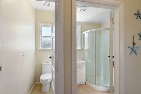 Photo of property in 38 Marine Parade, Otaki Beach, Otaki, 5512