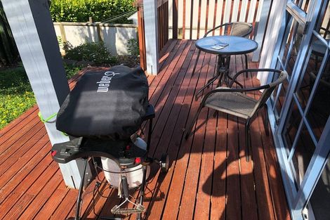 Photo of property in 9/485 Don Buck Road, Massey, Auckland, 0614