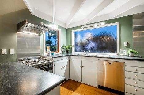 Photo of property in 11 Puketai Place, Pukerua Bay, 5026