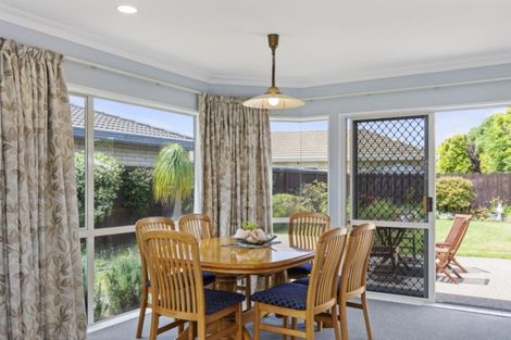 Photo of property in 37 Lotus Avenue, Mount Maunganui, 3116