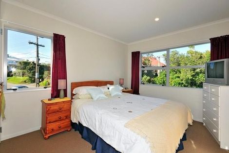 Photo of property in 47b Lyndfield Lane, Newlands, Wellington, 6037