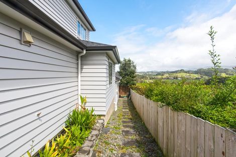 Photo of property in 102a San Marino Drive West, Henderson, Auckland, 0612