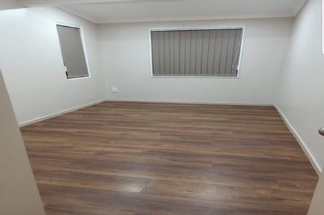 Photo of property in 232 Botany Road, Golflands, Auckland, 2013