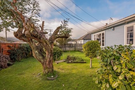 Photo of property in 7 Ngaio Street, Wainuiomata, Lower Hutt, 5014