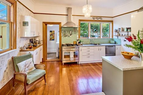 Photo of property in 133 Melbourne Road, Island Bay, Wellington, 6023