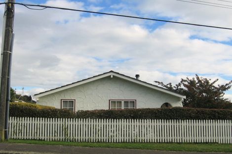 Photo of property in 14 Coleman Street, Paraparaumu, 5032