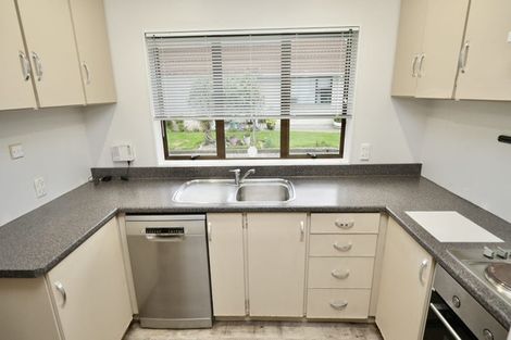 Photo of property in 3 Charisma Court, Kelvin Grove, Palmerston North, 4414