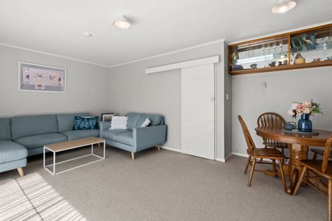 Photo of property in 2/6 Russell Road, Marewa, Napier, 4110