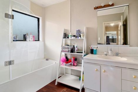 Photo of property in 25b Thomas Crescent, Western Heights, Rotorua, 3015