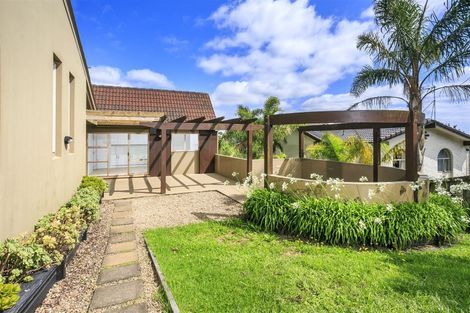 Photo of property in 14 Galaxy Drive, Mairangi Bay, Auckland, 0630