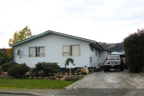 Photo of property in 26 Derby Street, Tapanui, 9522