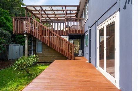 Photo of property in 40 Lincoln Avenue, Tawa, Wellington, 5028