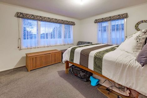 Photo of property in 1/5 Hill Crescent, Papakura, 2110