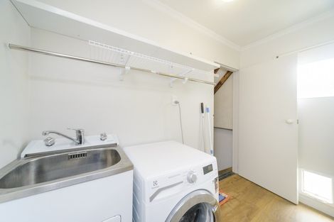 Photo of property in 4 Redwood Grove, Hokowhitu, Palmerston North, 4410