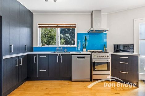 Photo of property in 24 Paragon Avenue, Beach Haven, Auckland, 0626