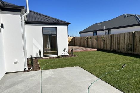 Photo of property in 28 Larissa Road, Halswell, Christchurch, 8025