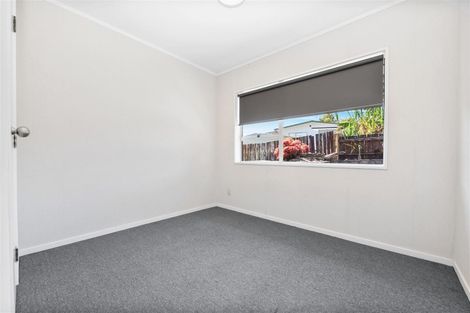 Photo of property in 37a Sikkim Crescent, Clover Park, Auckland, 2019